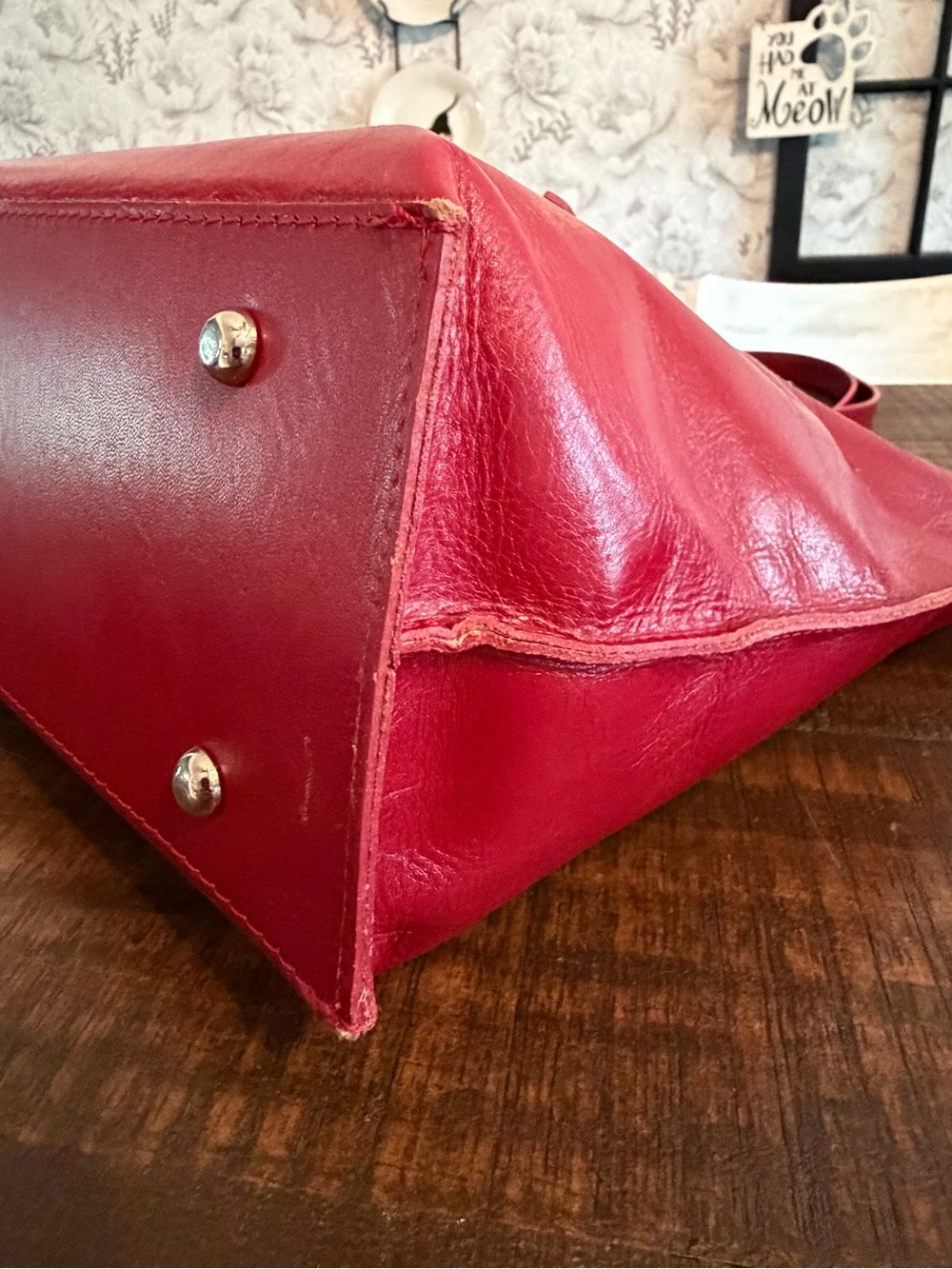Italian Red Leather Tote Bag - Classic Women's Shoulder Bag GUC - Picture 6 of 8